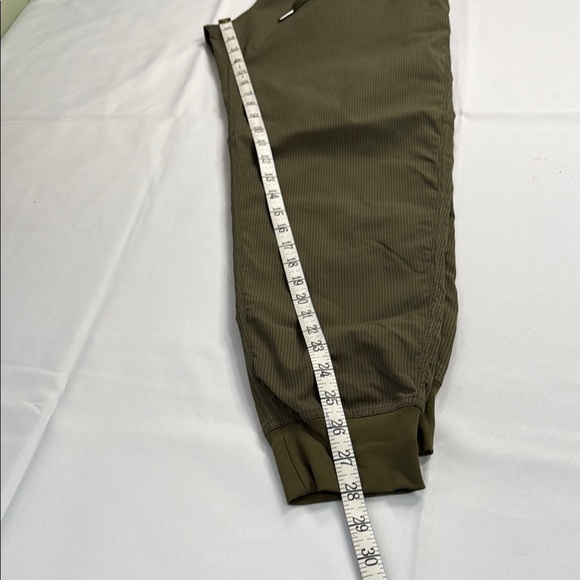 Green Elastic Waist Joggers with Cuffed Ankles - Picture 4 of 6